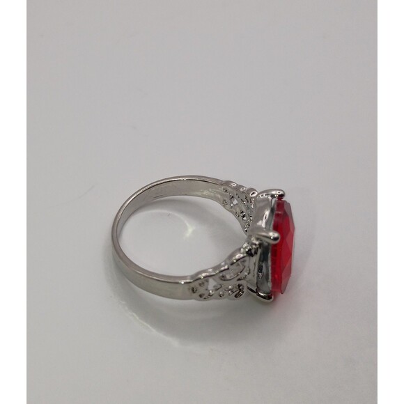 Women's Red Crystal Alloy Glass Fashion Ring U.S Size 7.5 - Picture 2 of 3